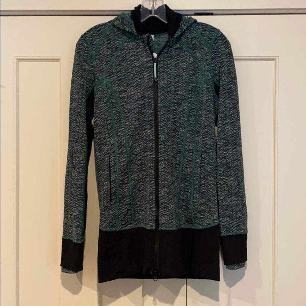 Lululemon hooded zip up, like new
